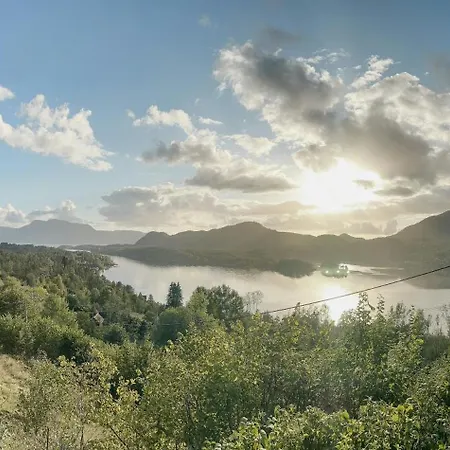 Cozy With Okstrafjord View * Jelsa